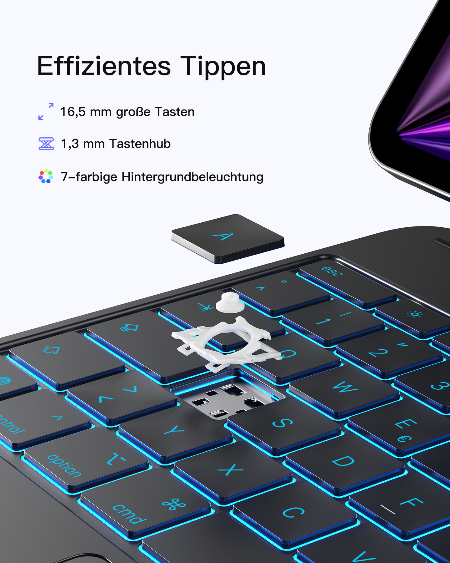Nahaufnahme einer schwarzen Tastatur mit blauer Hintergrundbeleuchtung. Tastenkappen zeigen 16,5 mm Tasten.
