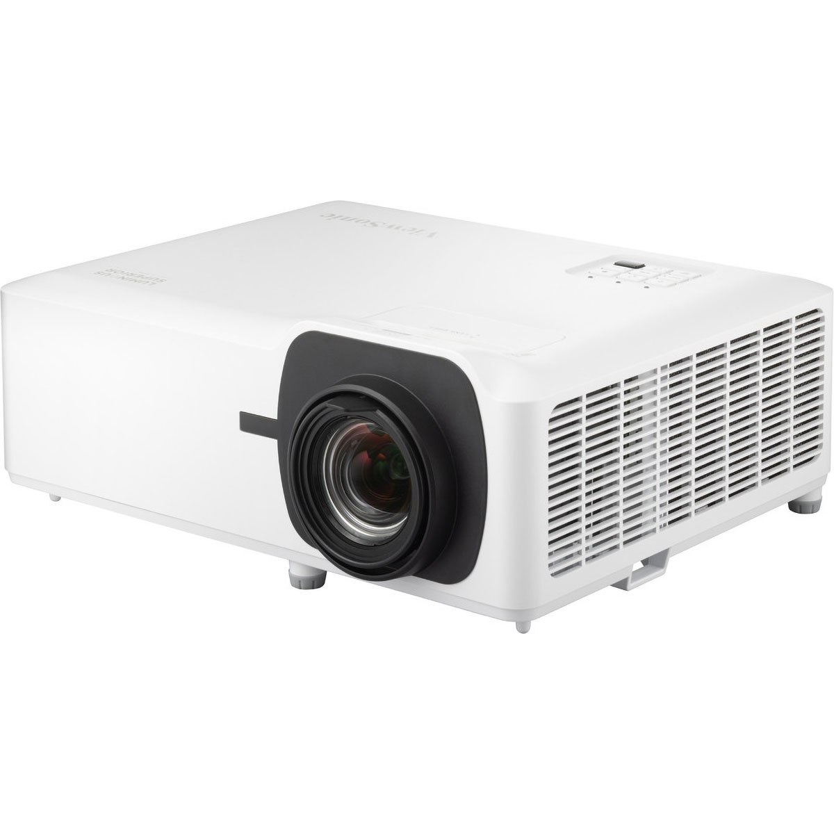 Un proiettore ViewSonic bianco con cornice nera dell'obiettivo e griglie di ventilazione poggia su una superficie bianca.