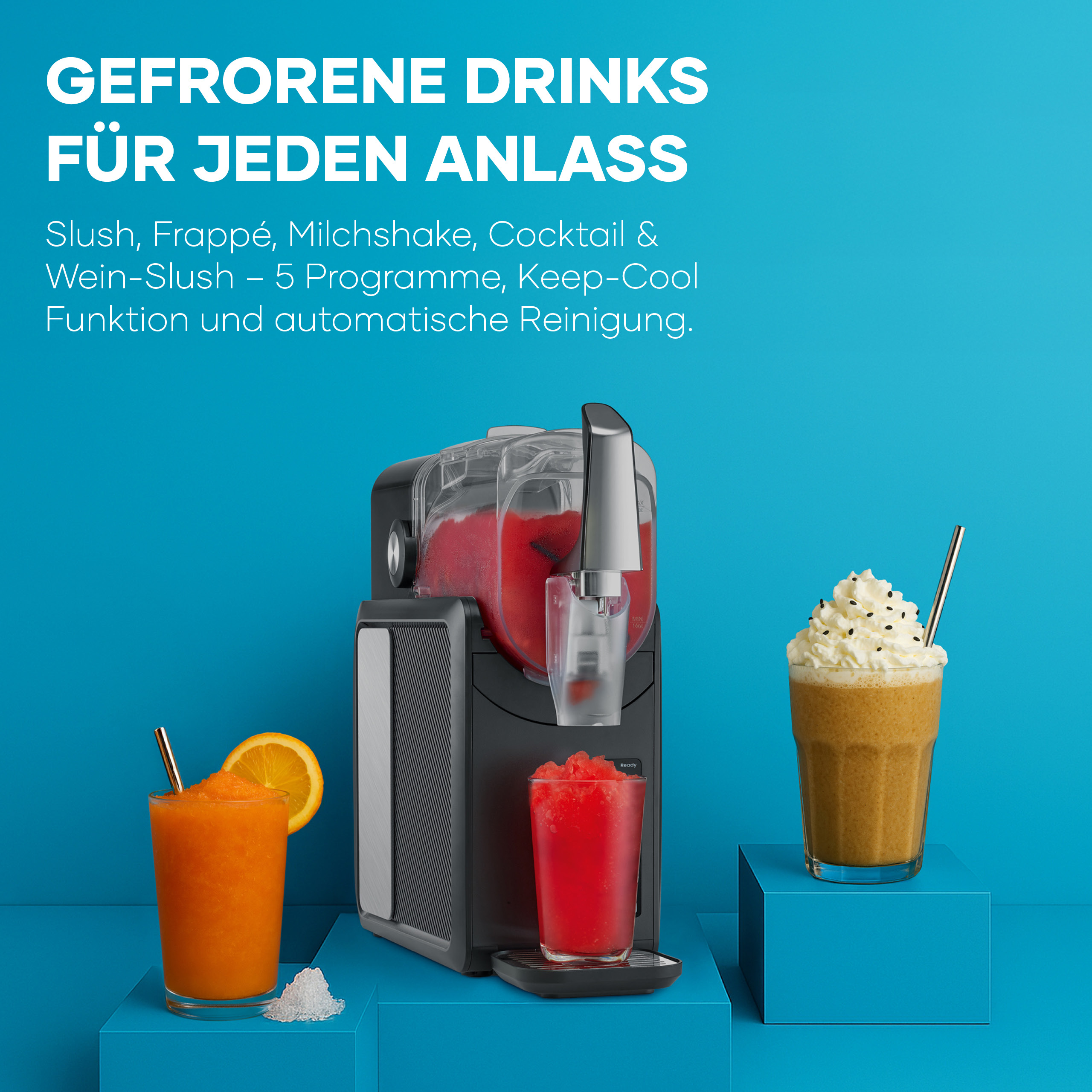 Slush-Maschine mit Getränken: Orange, roter Slush und Getränk mit Sahne.