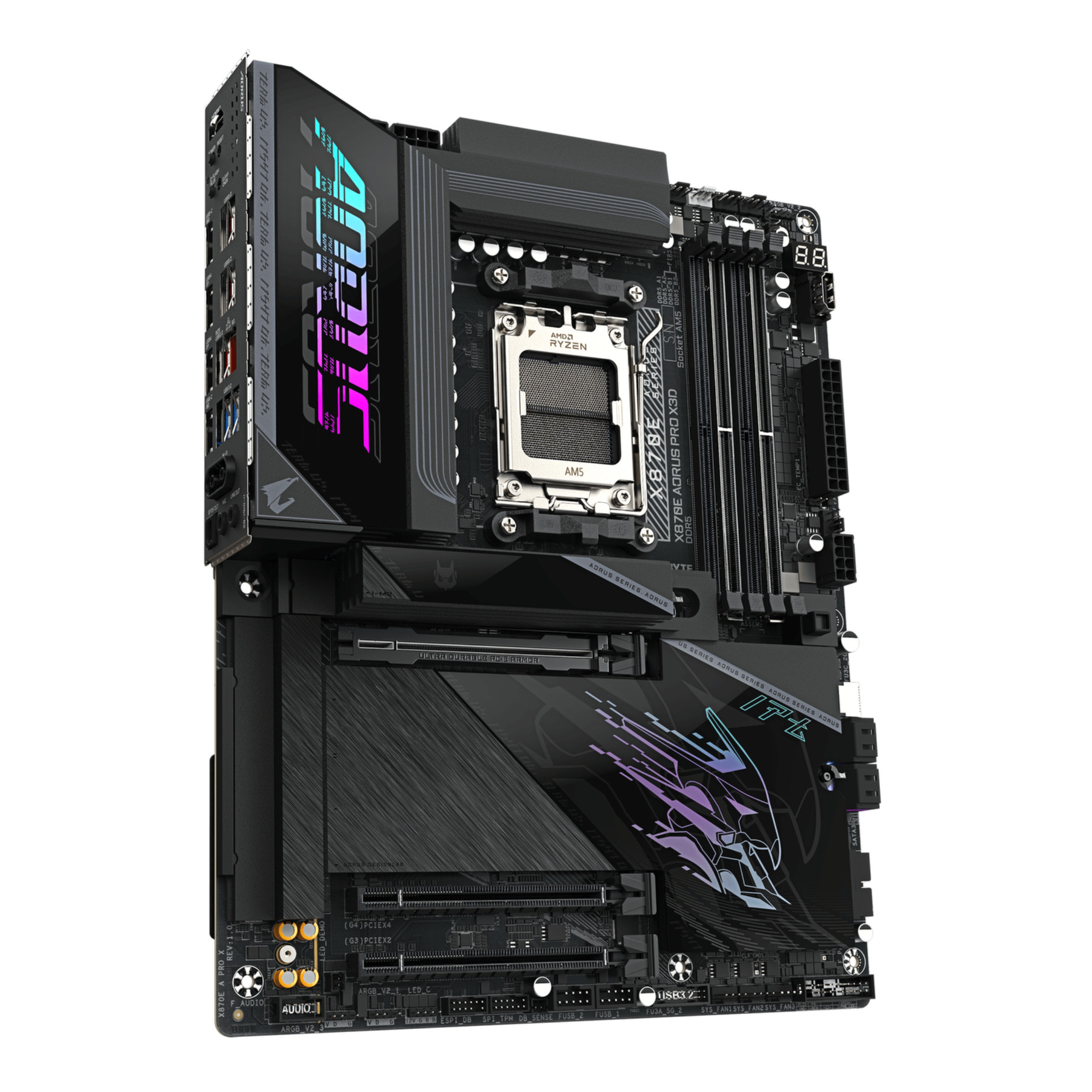 Zwart Aorus X670E moederbord met RGB-accenten, AM5-socket en DDR5-sleuven.