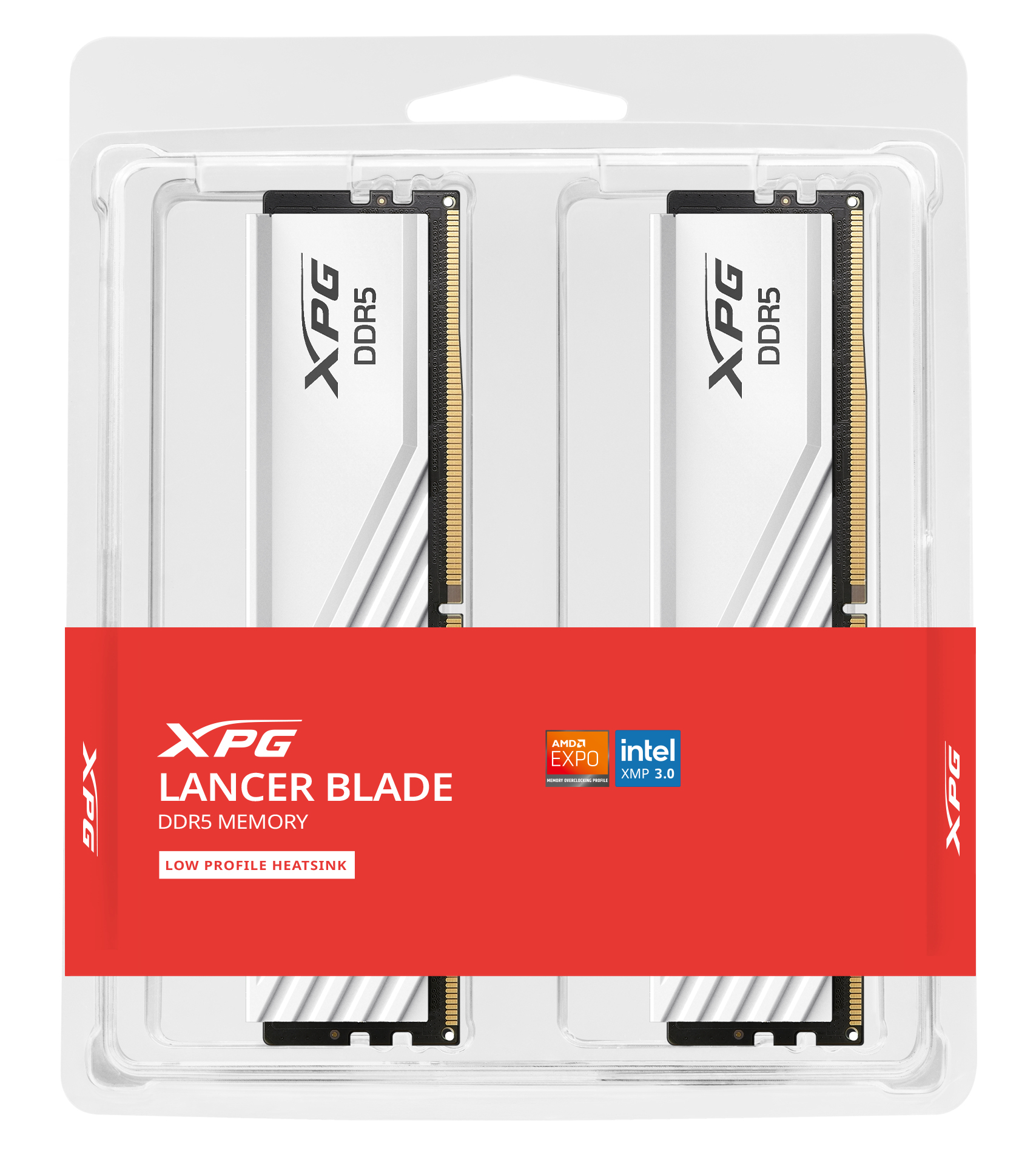 Moduły pamięci XPG Lancer Blade DDR5 w opakowaniu. Białe radiatory z czarnymi akcentami.