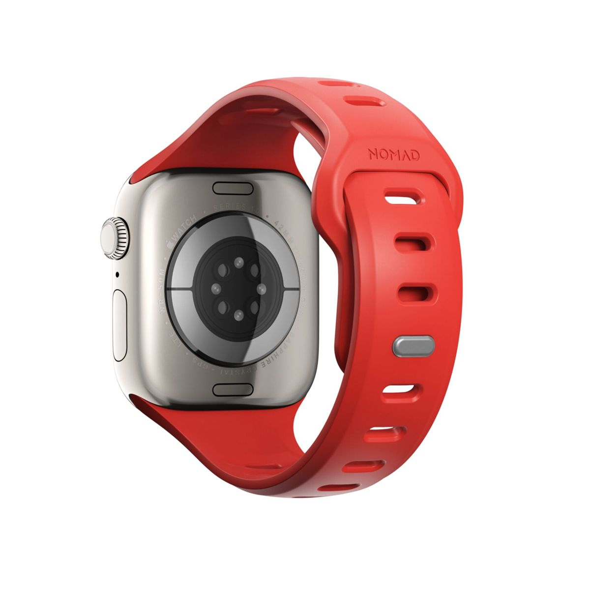 Se muestra un Apple Watch plateado con banda roja Nomad sobre fondo blanco.
