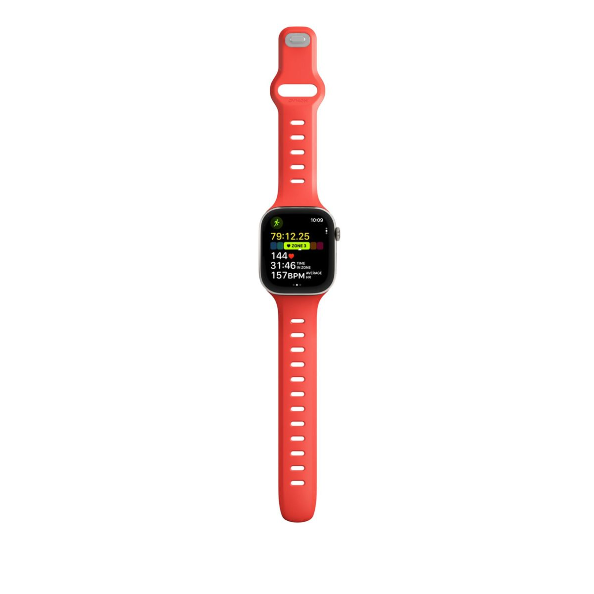 Un Apple Watch rojo con un resumen de entrenamiento en pantalla.