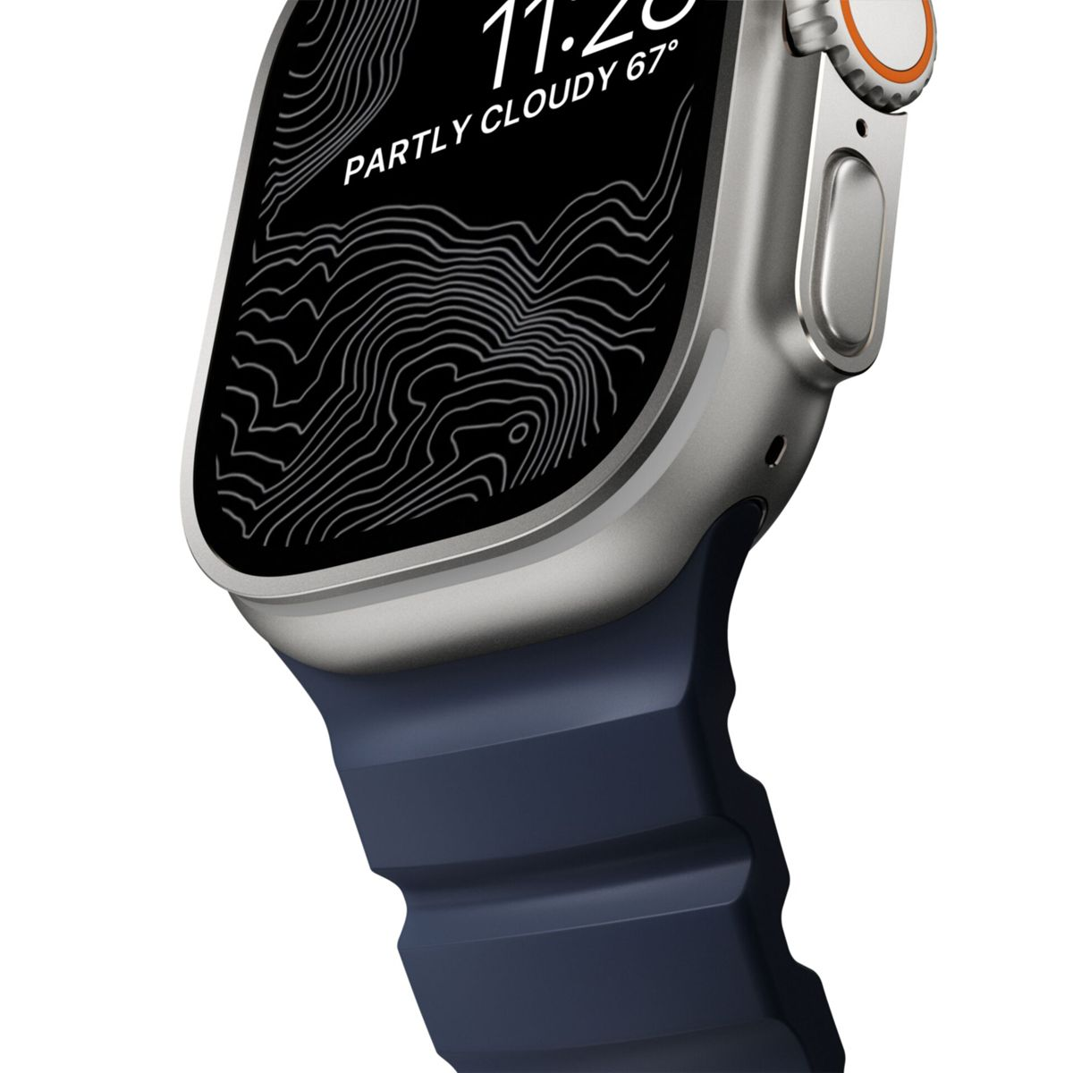 Primer plano de un reloj inteligente con esfera oscura que muestra un mapa topográfico e info del tiempo.