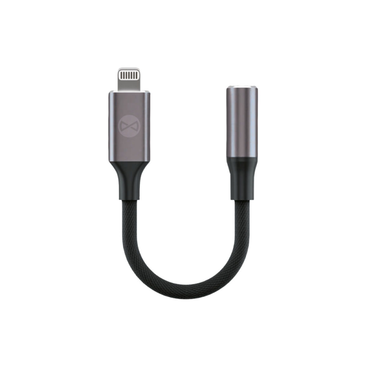 Un cavo nero con connettore lightning e jack femmina da 3,5 mm.