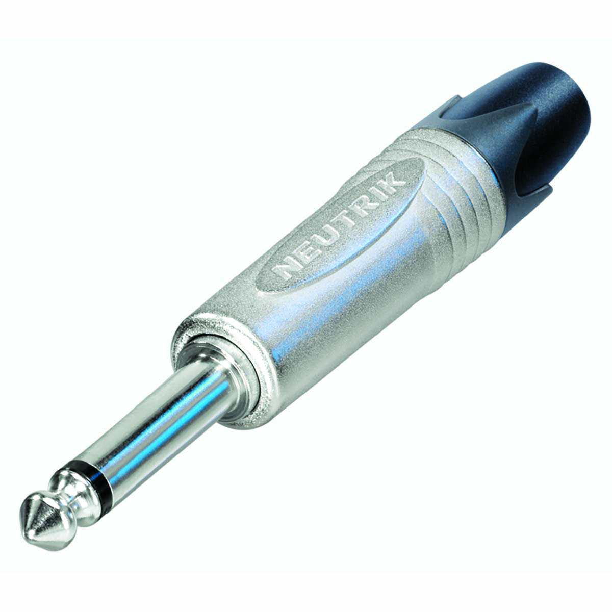 Una spina audio Neutrik argentata con connettore nero, su sfondo bianco.