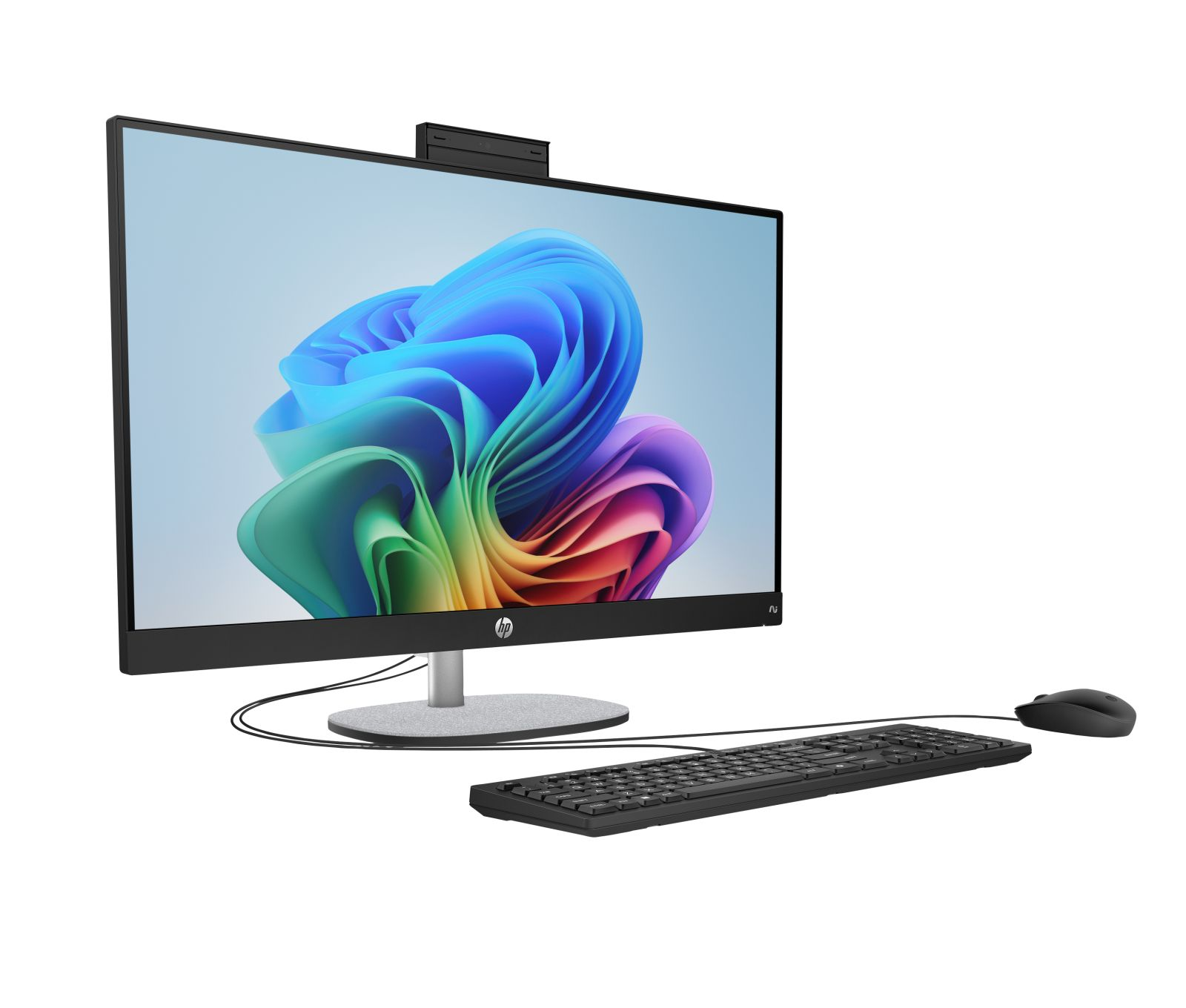 Komputer typu all-in-one z klawiaturą i myszką na białym tle.