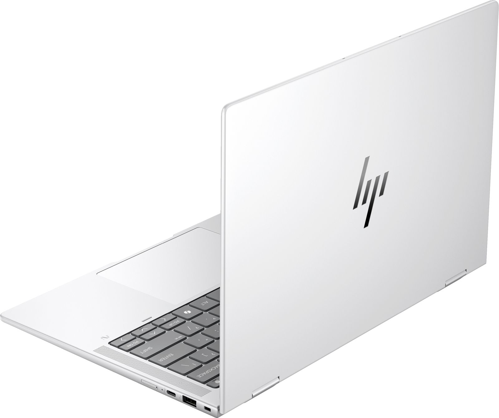 Ein weißer Laptop mit dem HP-Logo, der auf einer weißen Oberfläche geöffnet ist.