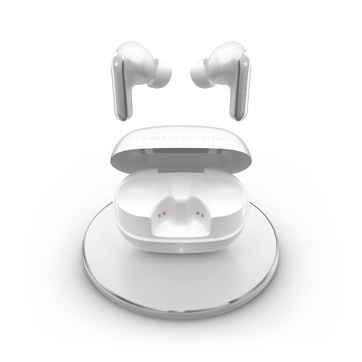 Auricolari wireless bianchi e custodia di ricarica su base circolare bianca.