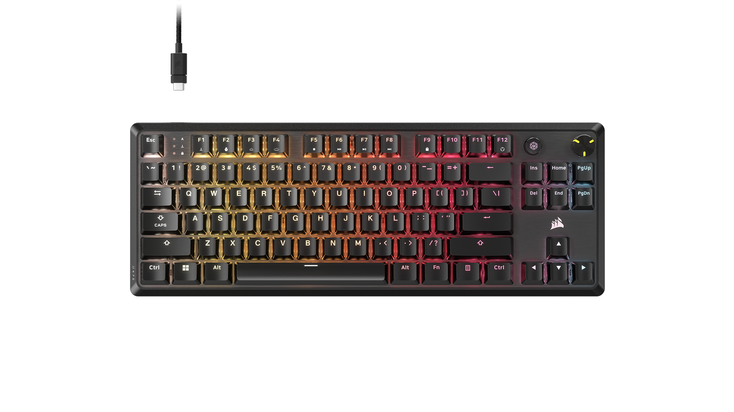 Una tastiera meccanica nera con illuminazione RGB e cavo USB-C su sfondo nero.