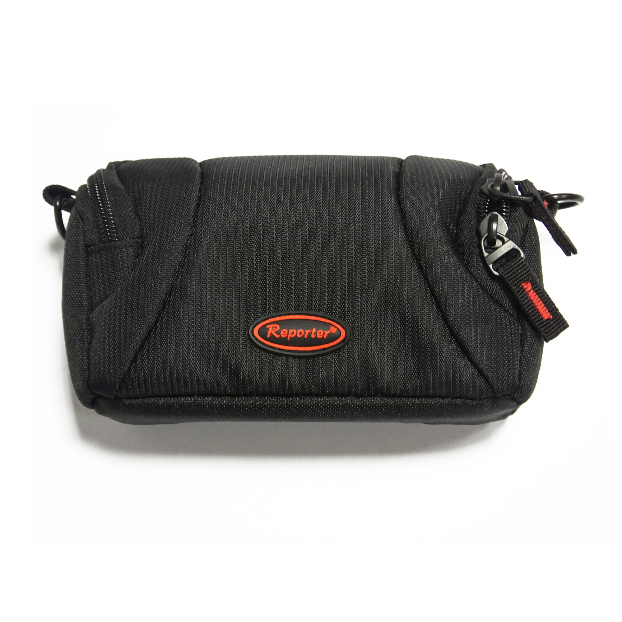 Czarna saszetka z tkaniny z zamkiem błyskawicznym i czerwono-czarną metką. Owalne logo Reporter.