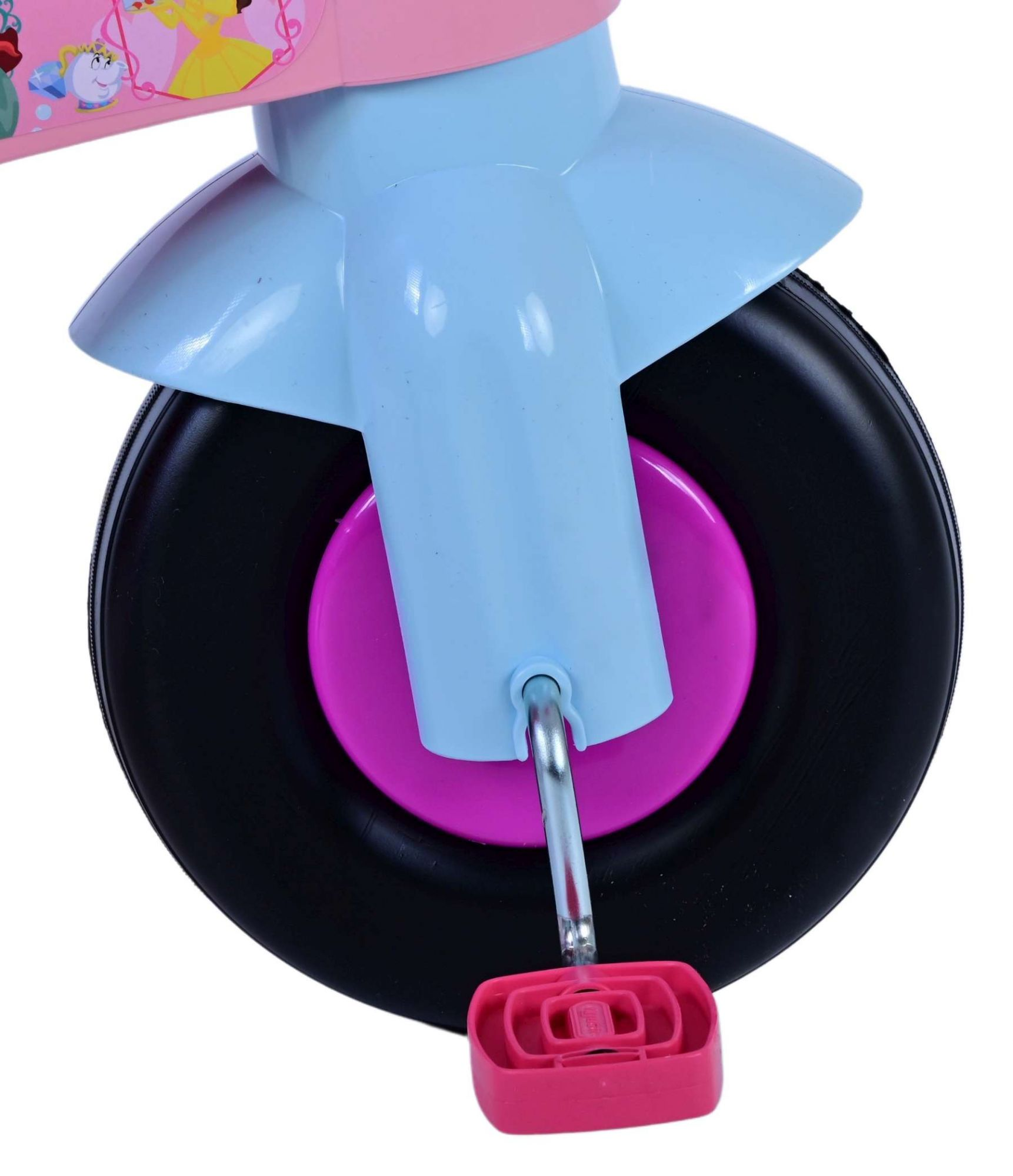 Ein blaues Dreiradteil mit einem schwarzen Rad, lila Nabe und rosa Pedal.