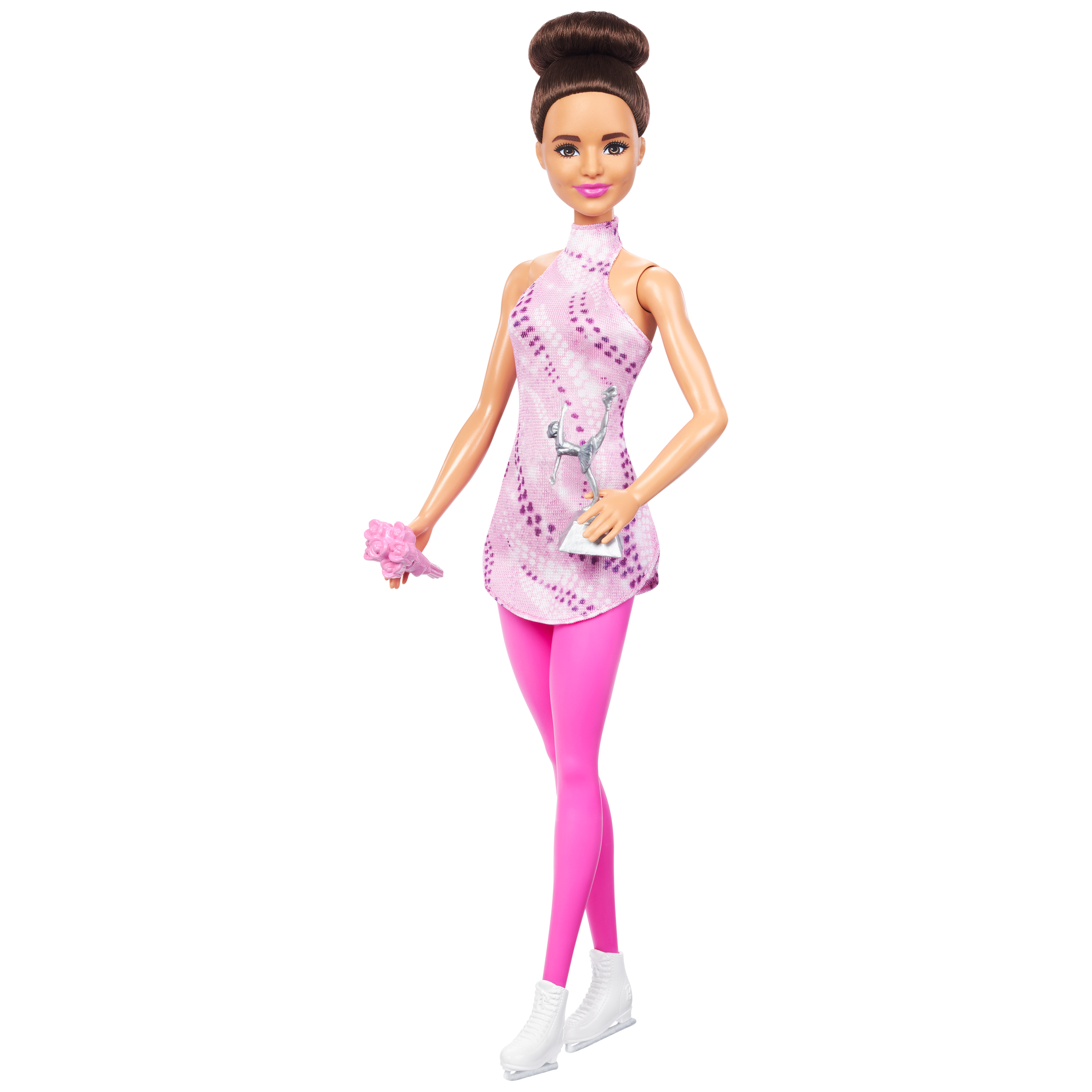 Bambola Barbie in abito rosa da pattinaggio artistico, tiene trofeo e bouquet.