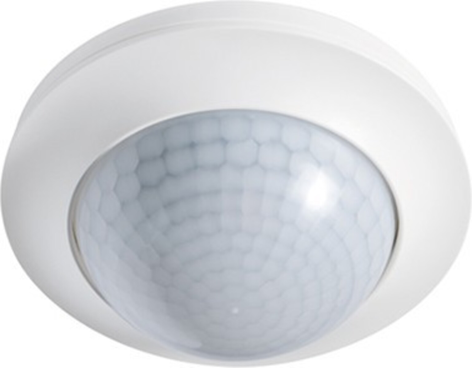 Un sensore di movimento bianco a forma di cupola con lente a nido d'ape è mostrato su sfondo bianco.