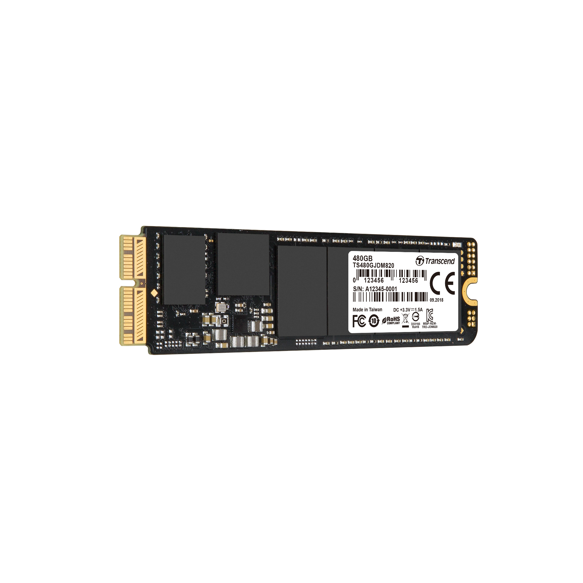 Un SSD M.2 nero con connettori dorati, due chip neri ed etichette normative.