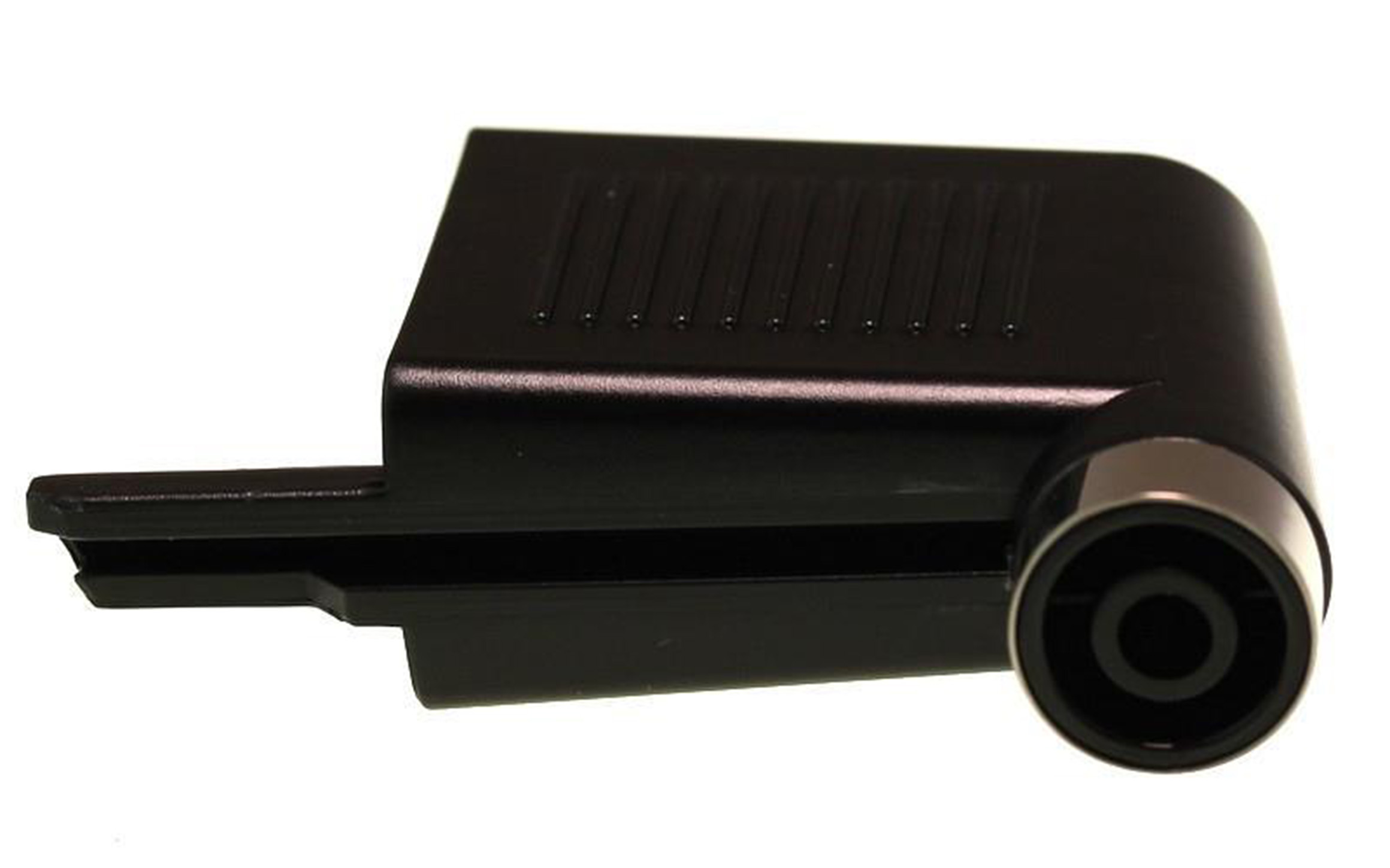 Schwarzer Adapter mit abgewinkeltem Stecker und gerippter Oberseite.