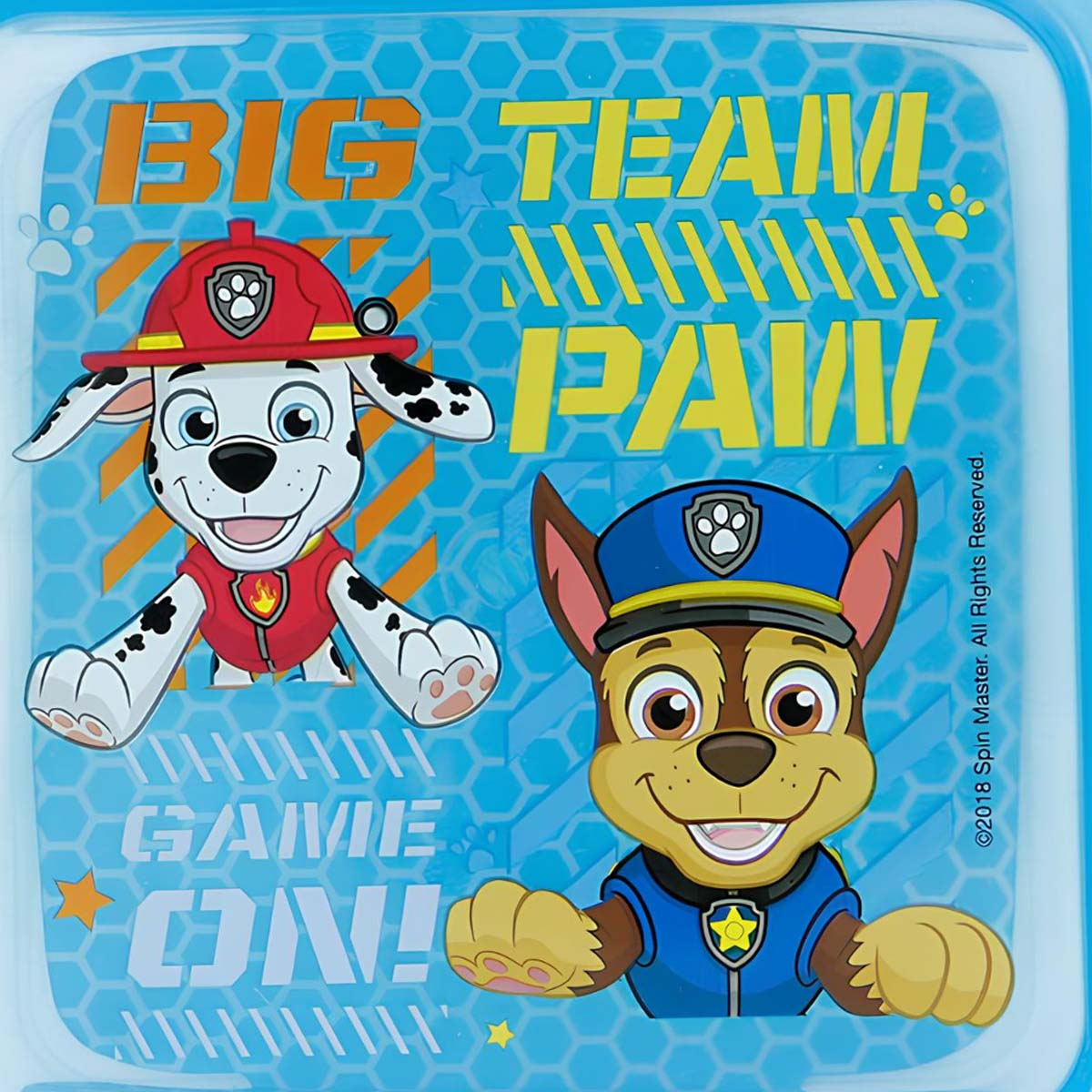 Personajes de Paw Patrol Marshall y Chase sobre fondo azul con texto.