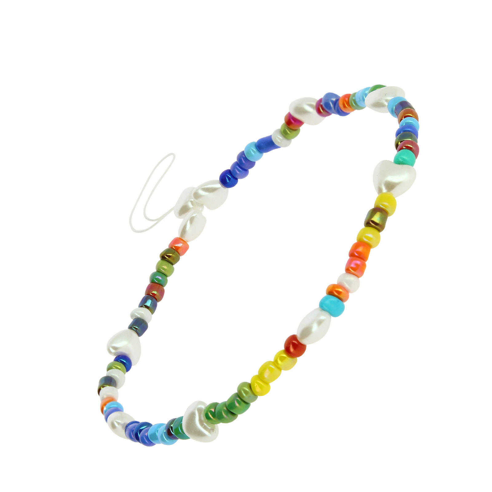 Bracciale di perline colorate con perle a forma di cuore bianche.