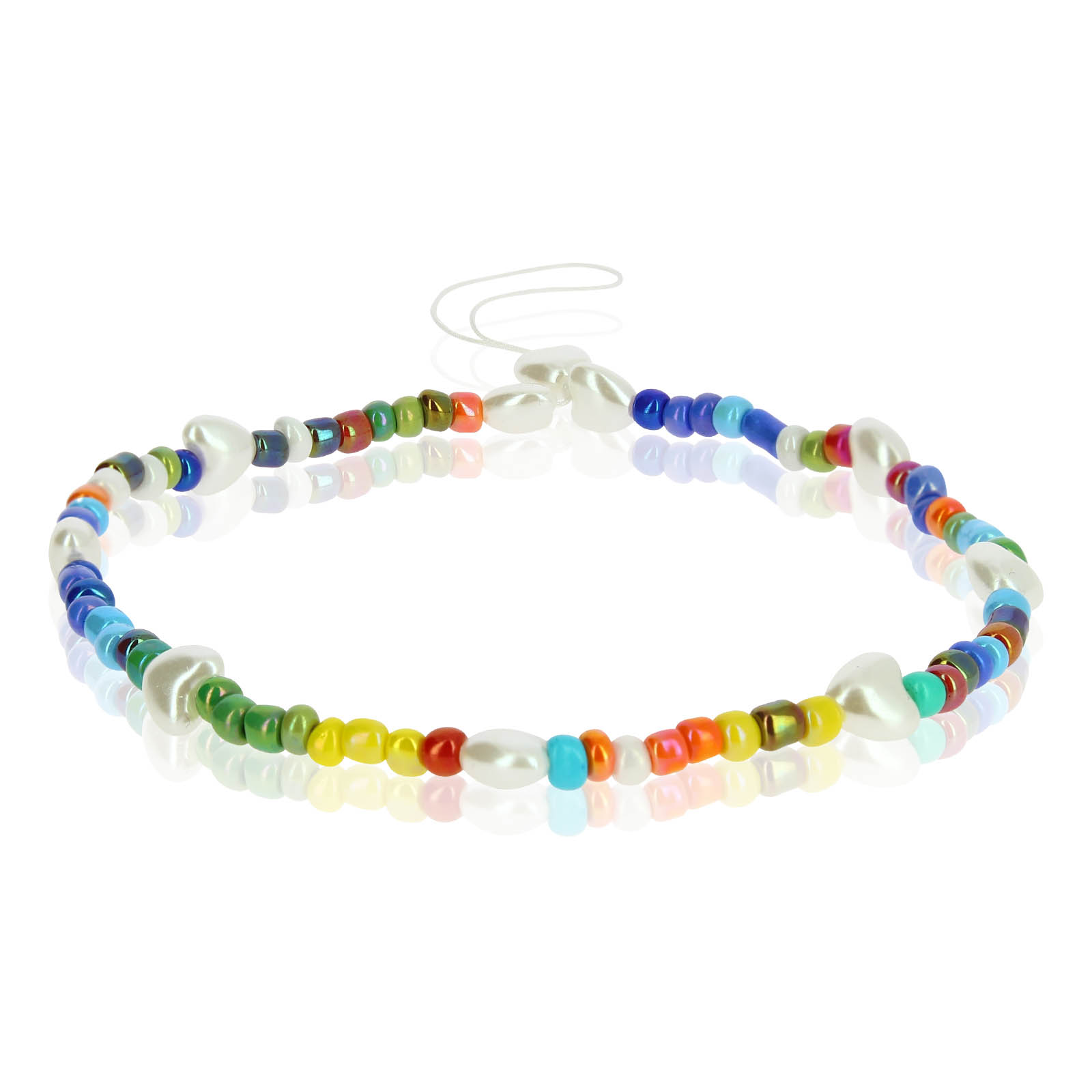 Una collana di perline colorate con perle irregolari e filo bianco.