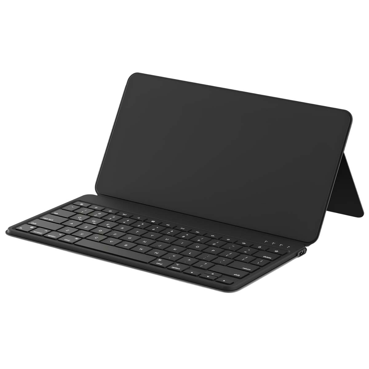 Un tablet nero con custodia a tastiera è mostrato su sfondo bianco.