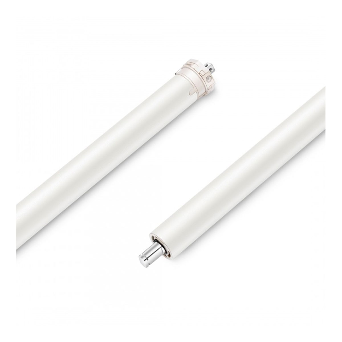 Dwa białe wałki z metalowymi trzonkami na białym tle.