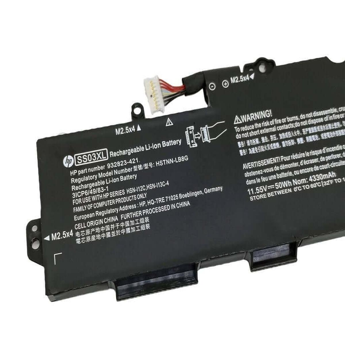 Batteria nera per laptop con avvertenze e specifiche.