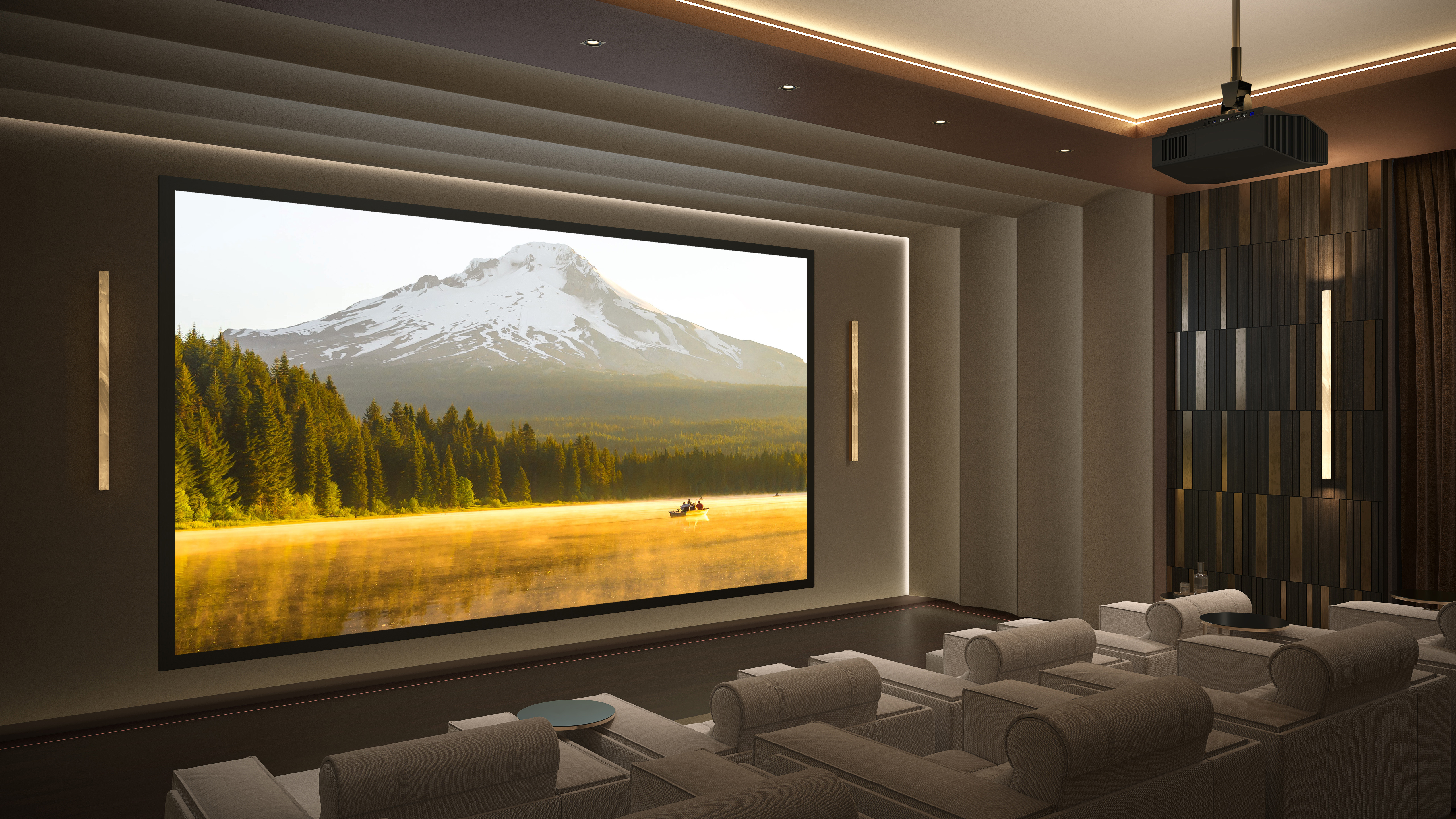 Un home theater con un grande schermo che mostra una scena di montagna innevata e foresta. File di sedili in primo piano.