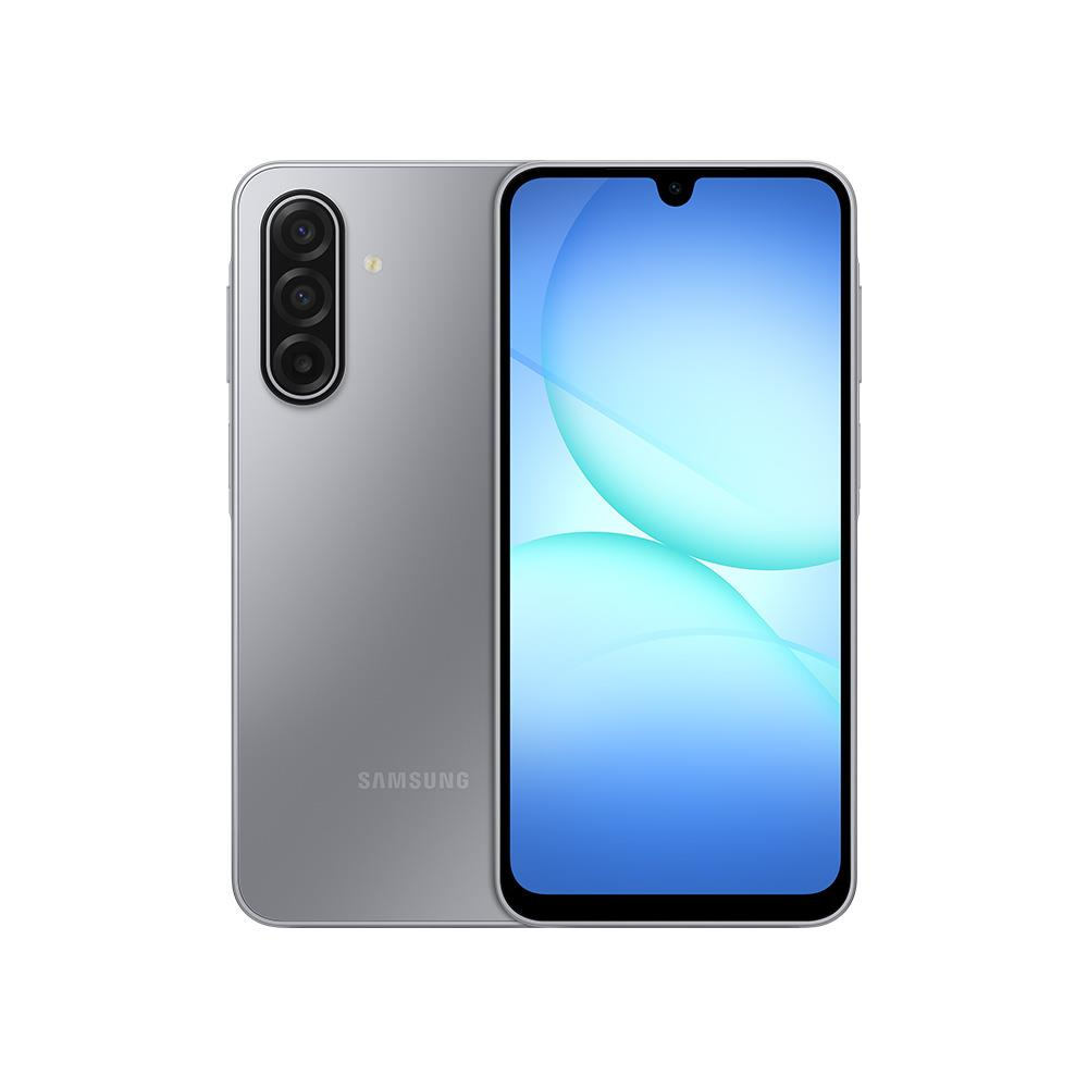 Arkada üçlü kamera ve ekranda mavi soyut duvar kağıdı olan gümüş Samsung telefon.