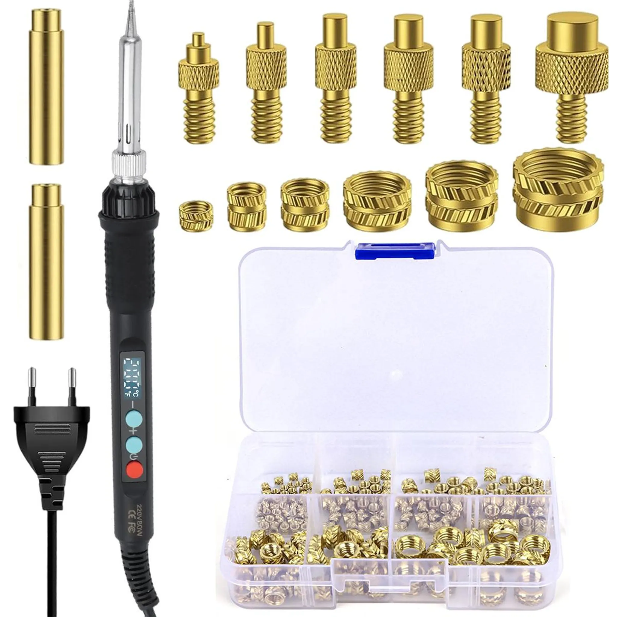 Ein Lötwerkzeug mit digitaler Anzeige, Stecker, zwei Messingrohren und vielen kleinen Messingeinsätzen.