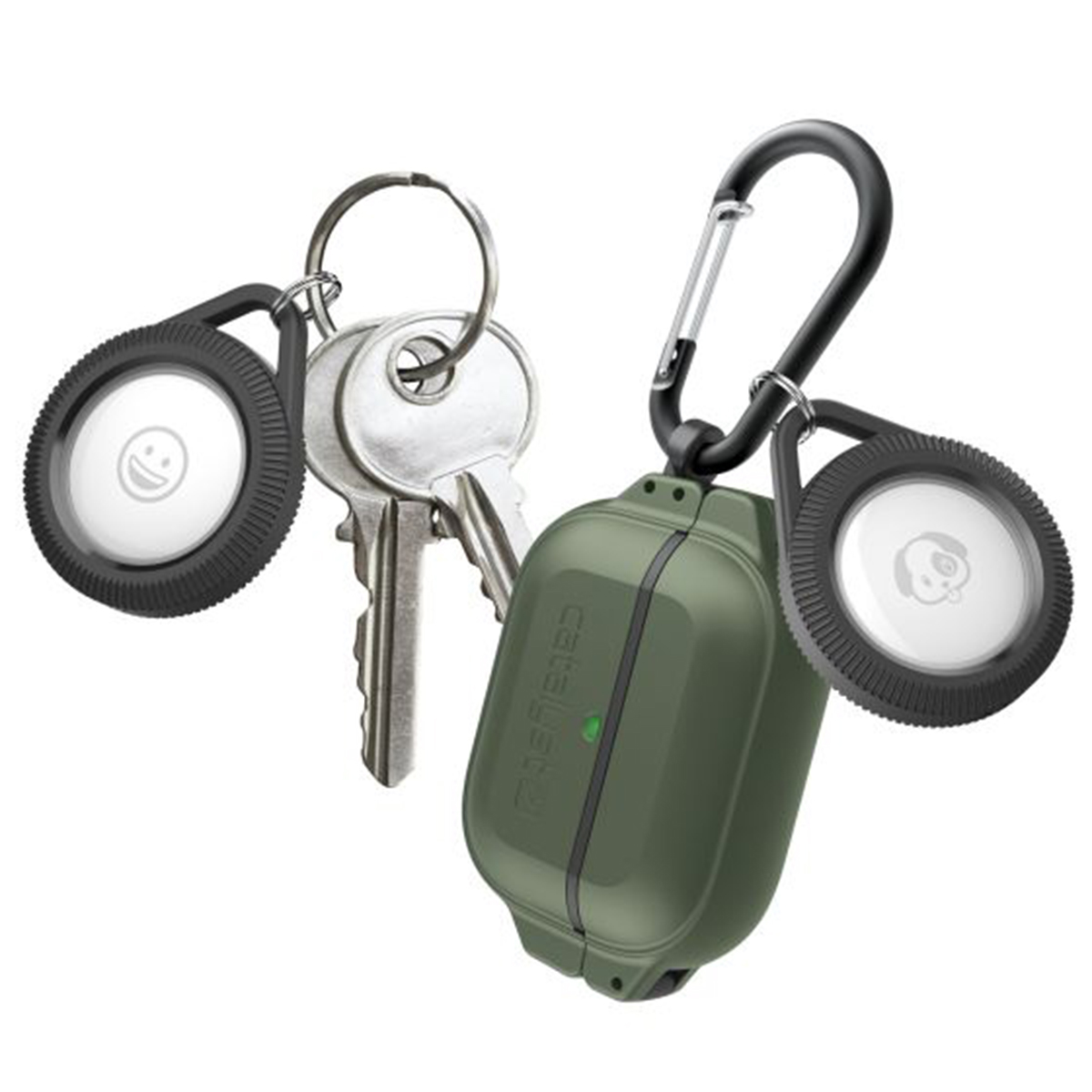 Due portachiavi con tracker e chiavi. Una custodia verde con moschettone, una con faccina sorridente.