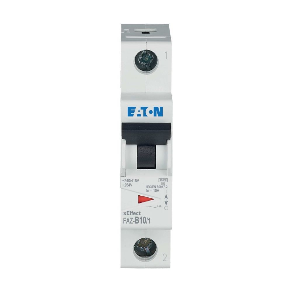 Interruttore Eaton bianco con interruttore nero e dettagli testuali. Isolato su bianco.