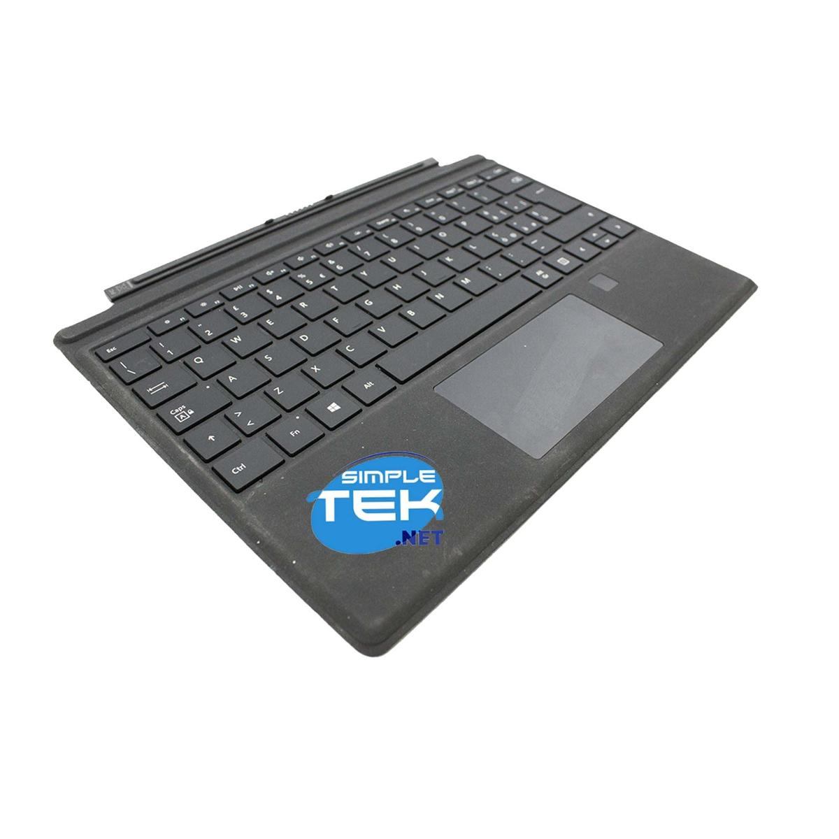 Un tastiera nera staccabile con trackpad e tasti è mostrata su sfondo bianco.