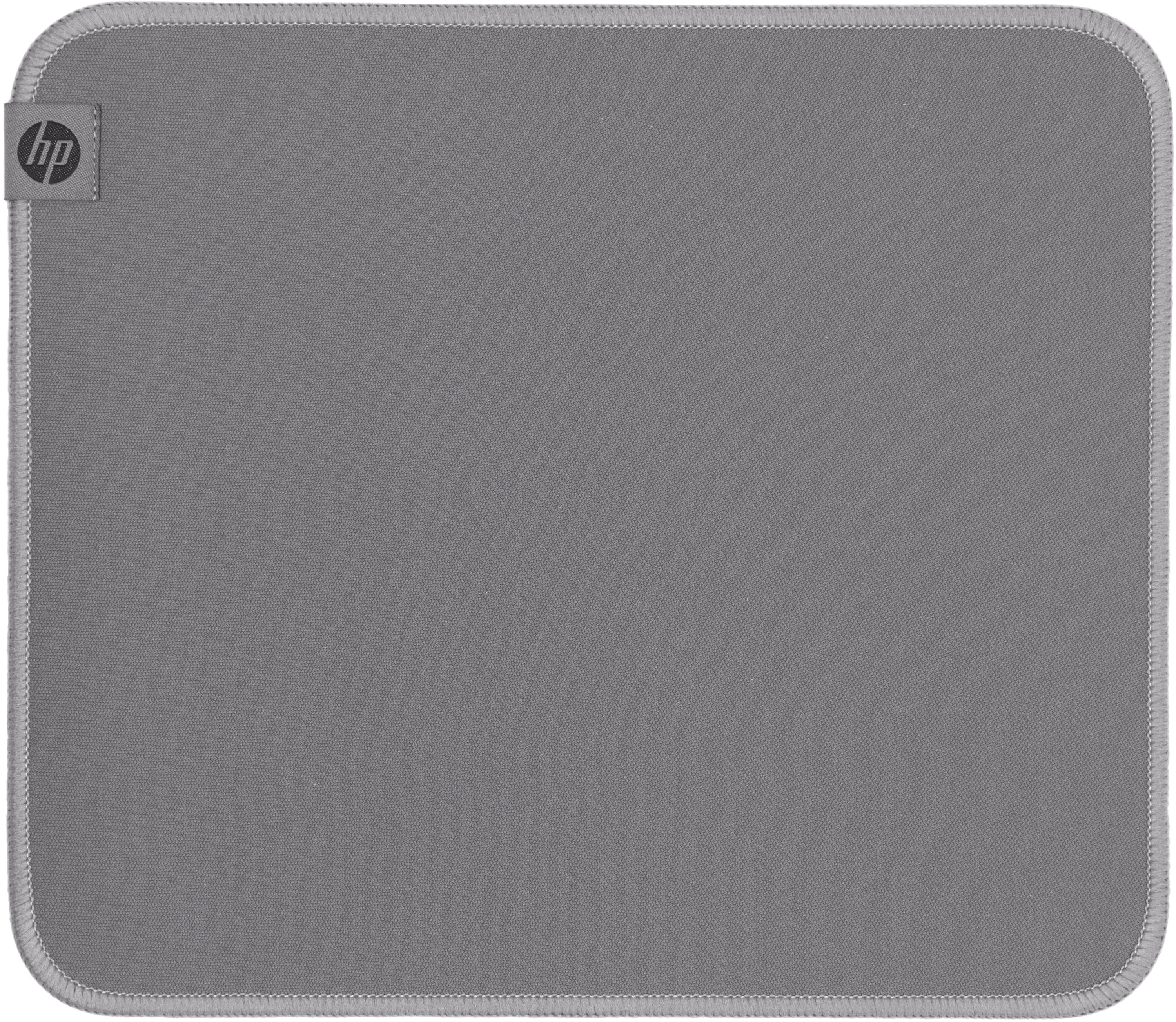 Sol üst köşede gri HP logosu bulunan gri bir HP mousepad.