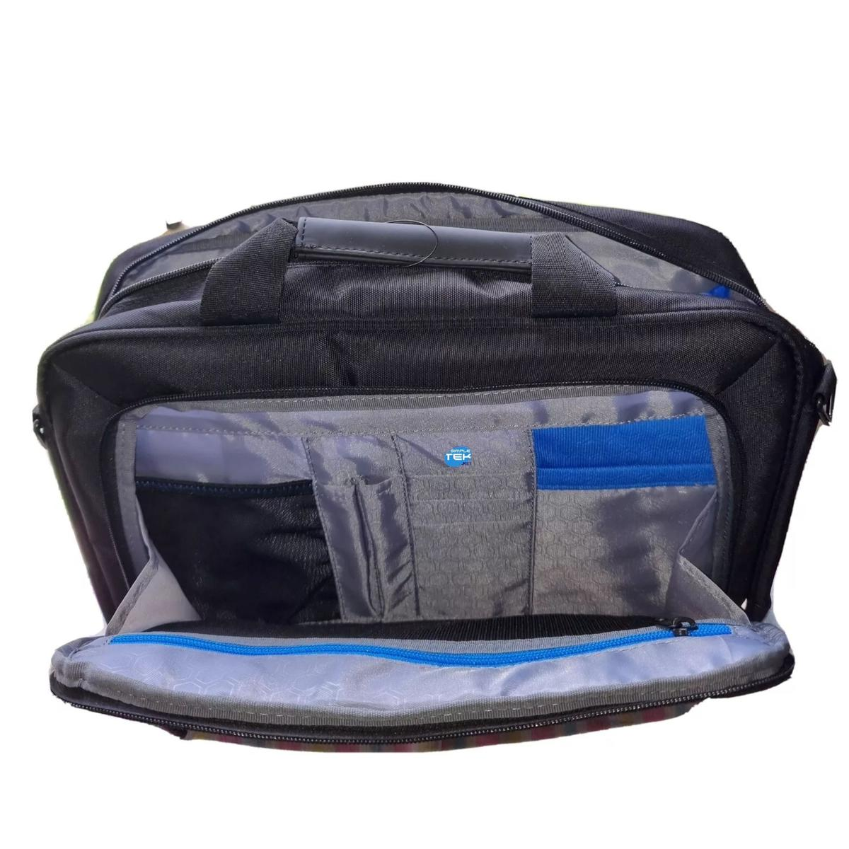 Borsa nera per laptop con scomparto principale aperto che mostra tasche multiple e accenti blu.