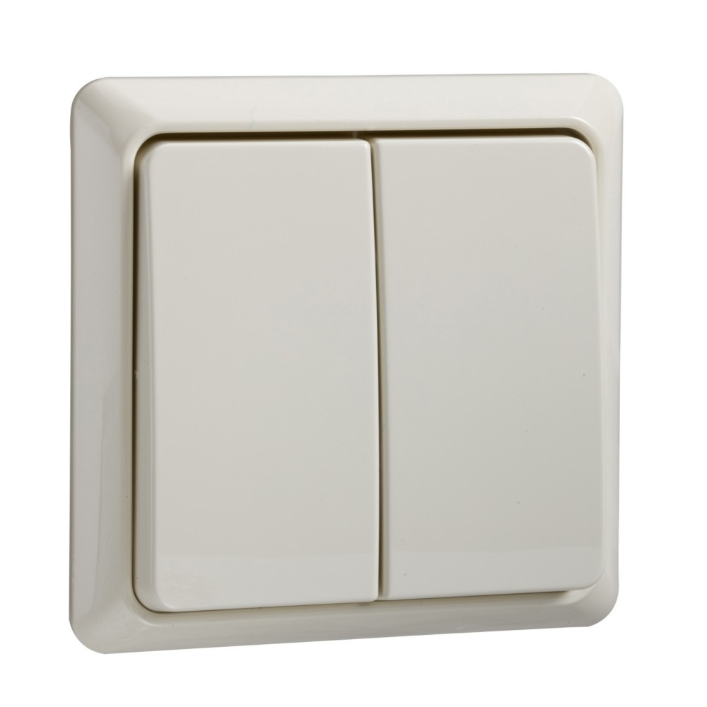 Un interruttore luce doppio color crema con due pulsanti a bilanciere su sfondo bianco.