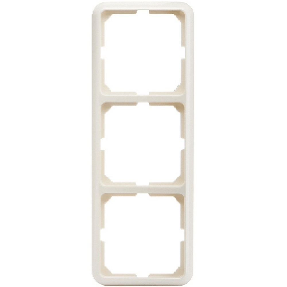 Una cornice modulare tripla beige per prese o interruttori.