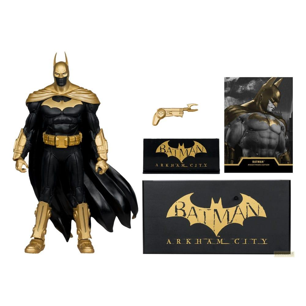 Action figure Batman Arkham City con accessori: action figure, pistola, targhette logo, box art.