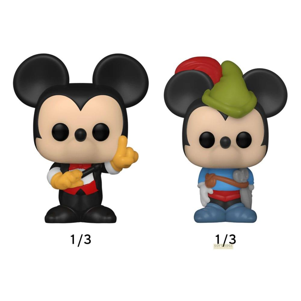 Dos figuras Funko Pop de Mickey Mouse. Una de esmoquin, la otra de cazador.