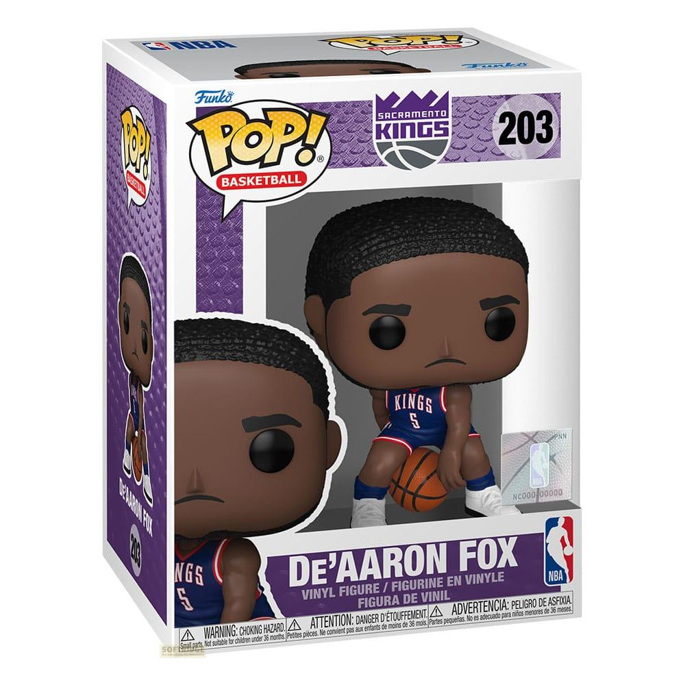 Funko Pop Vinylfigur von De'Aaron Fox in Sacramento Kings Uniform, hält einen Basketball.