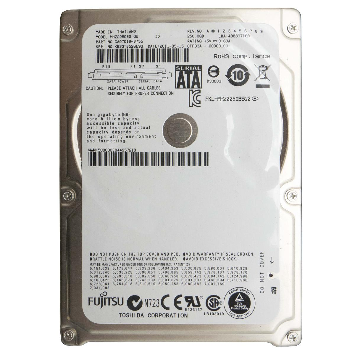 Hard disk con etichetta, modello MHZ2250BS G2, numero di serie K63QTB526E93.