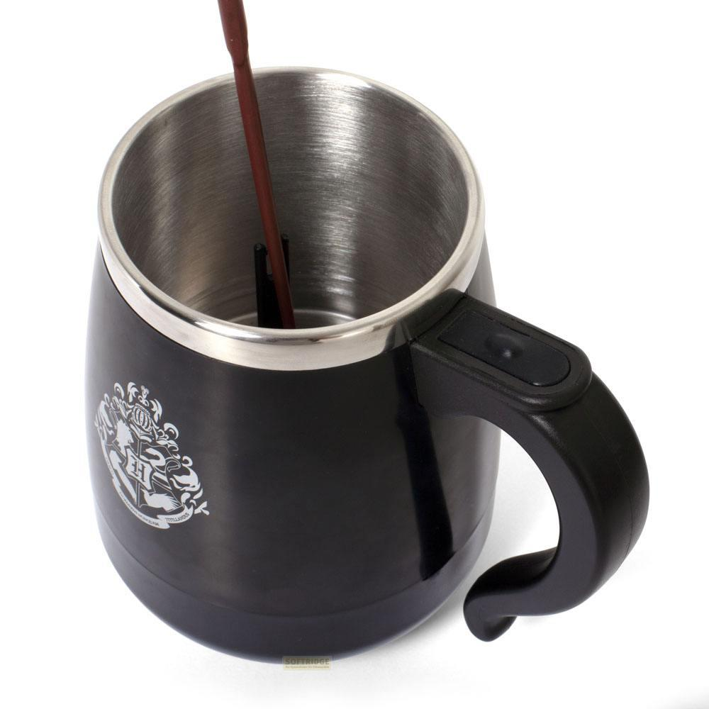 Mug noir Harry Potter avec emblème argenté et bâtonnet marron à l'intérieur. Intérieur inox.