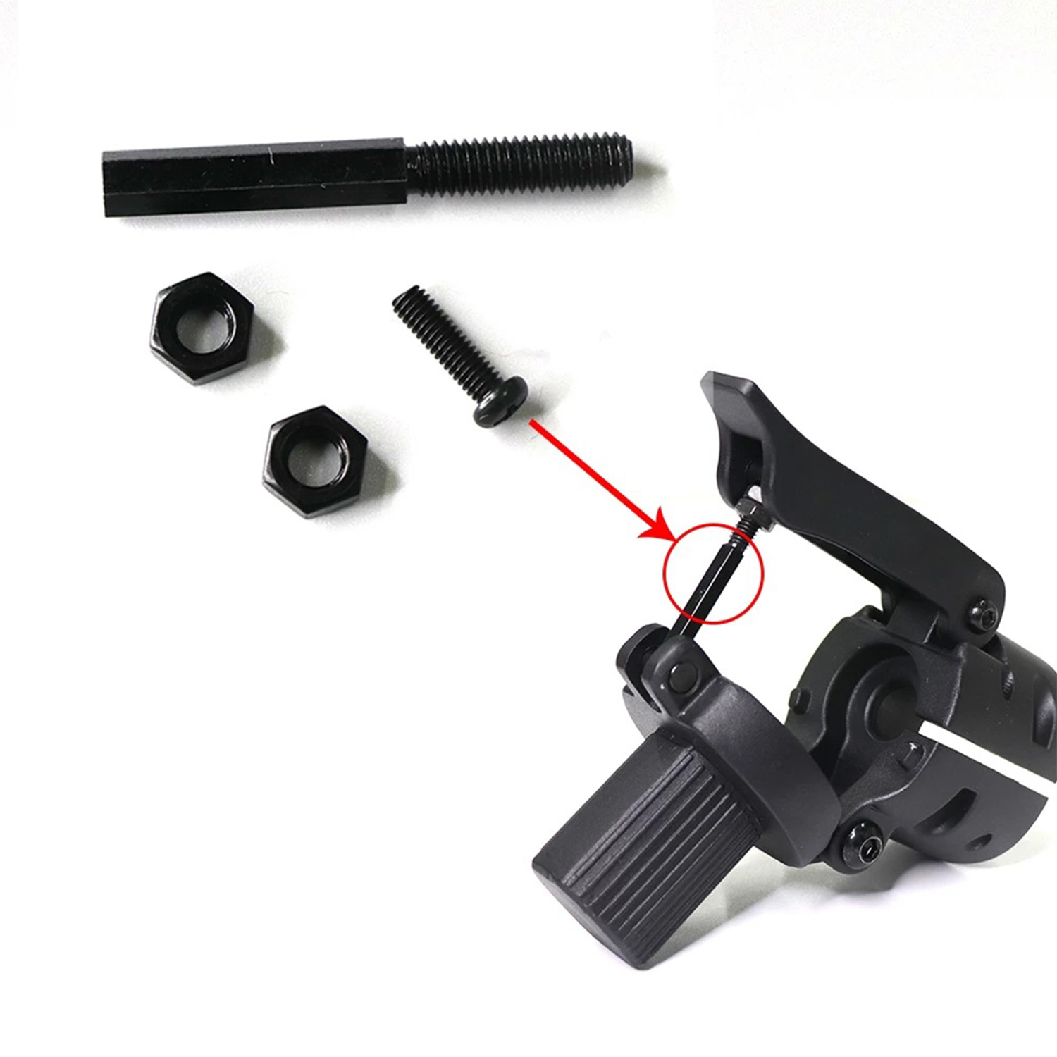 Czarne nakrętki, śruba i pręt sześciokątny obok czarnego mechanizmu. Czerwona strzałka wskazuje śrubę.