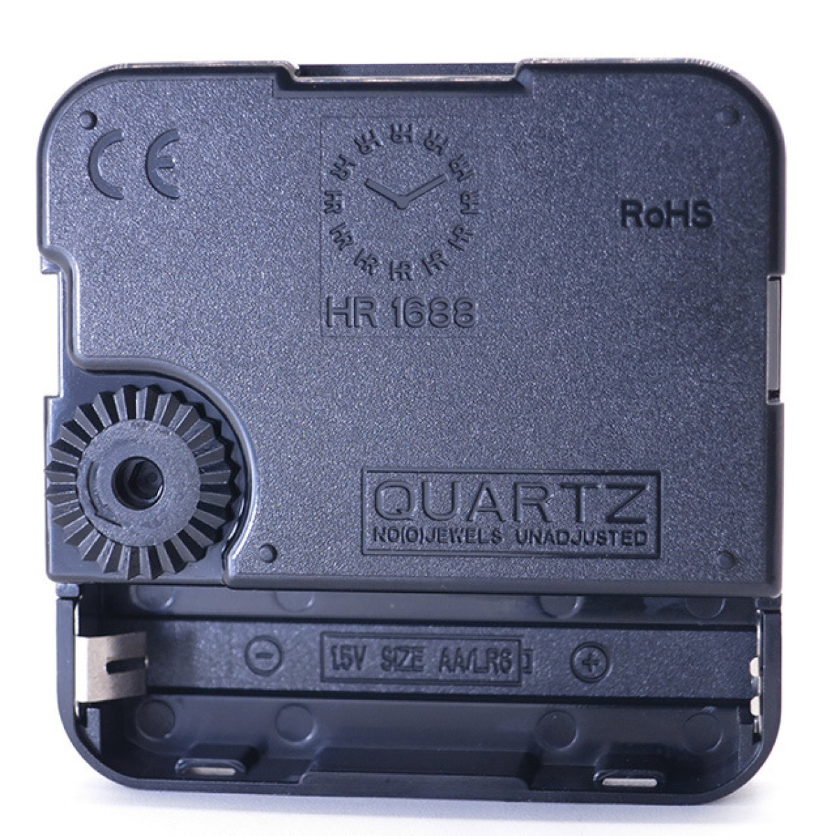 Czarny mechanizm kwarcowy zegara z komorą baterii, oznaczeniami CE, RoHS i HR 1688.