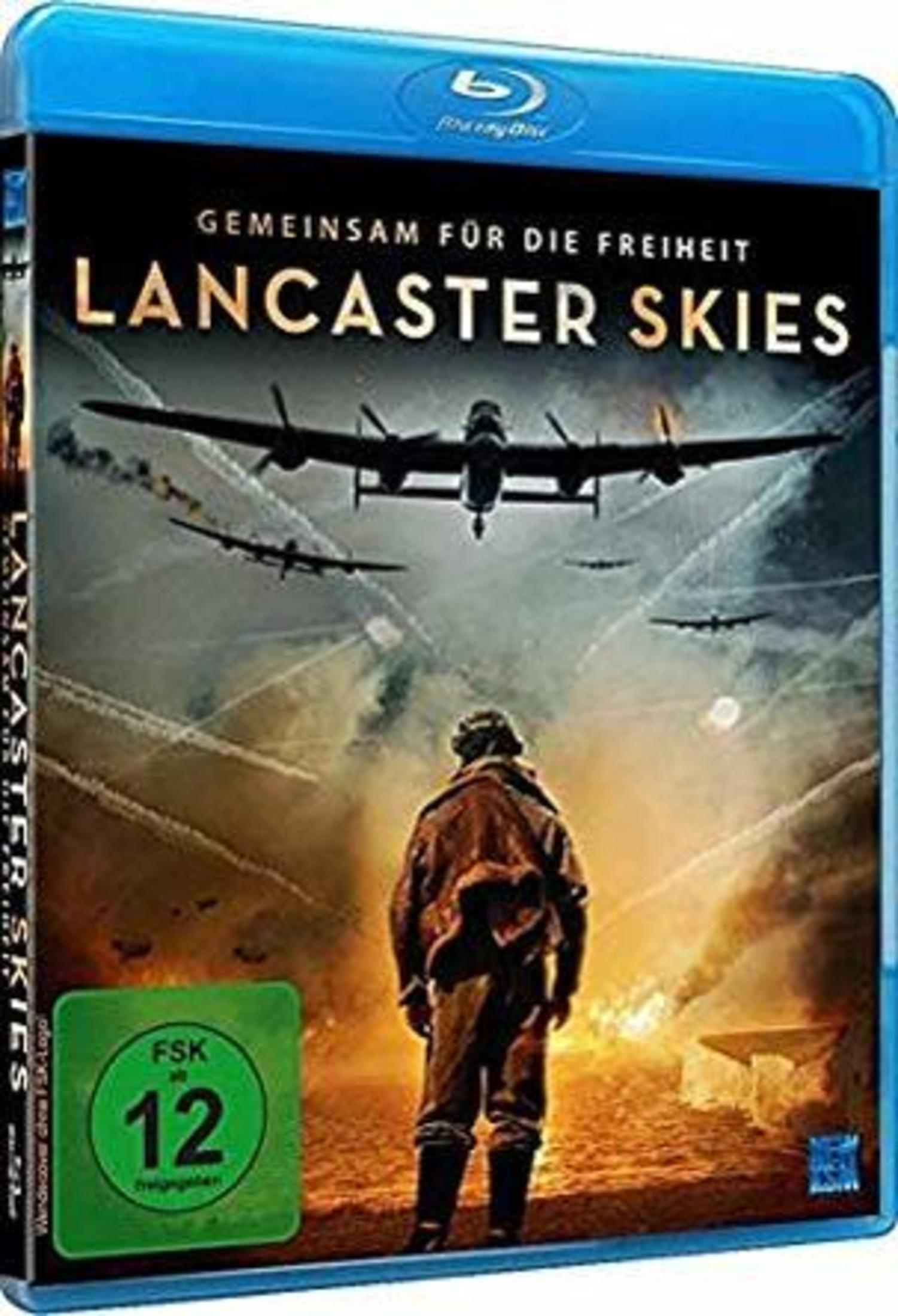 Poster del film Lancaster Skies, mostra bombardieri nel cielo e un uomo che guarda in alto.
