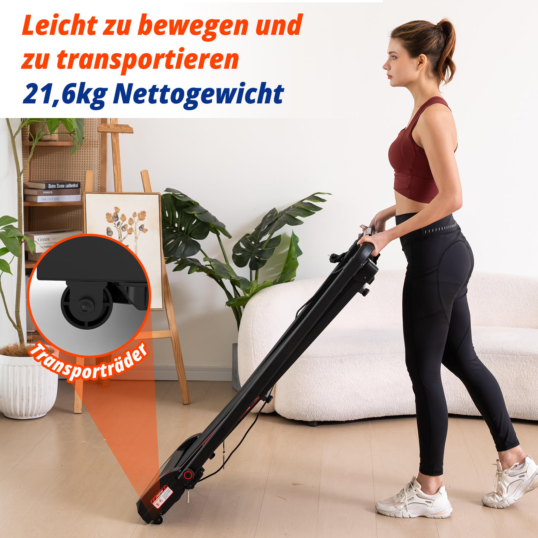Frau faltet ein schwarzes Laufband mit Transporträdern, drinnen.