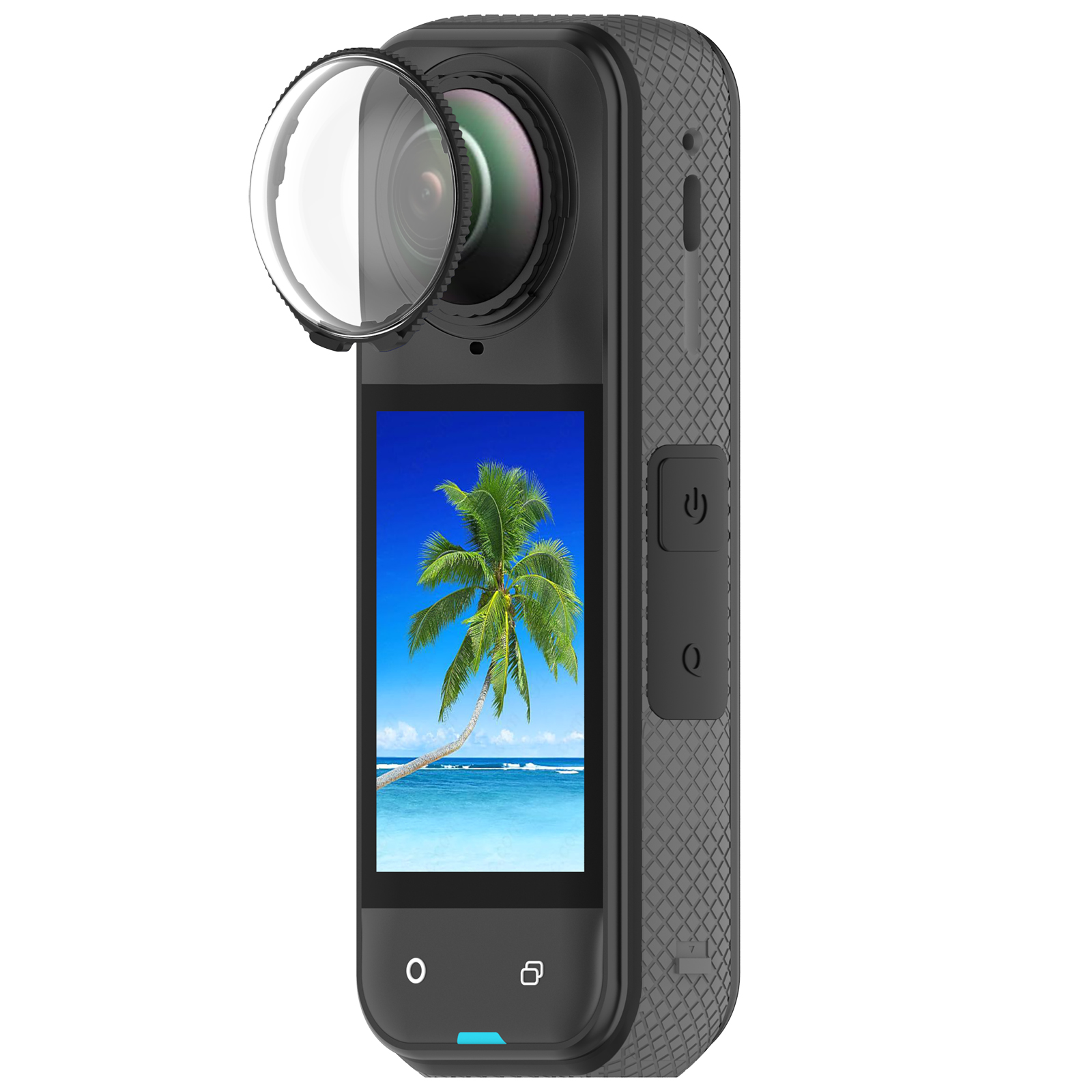 Czarna kamera 360 z osłoną obiektywu. Ekran pokazuje palmę na plaży.
