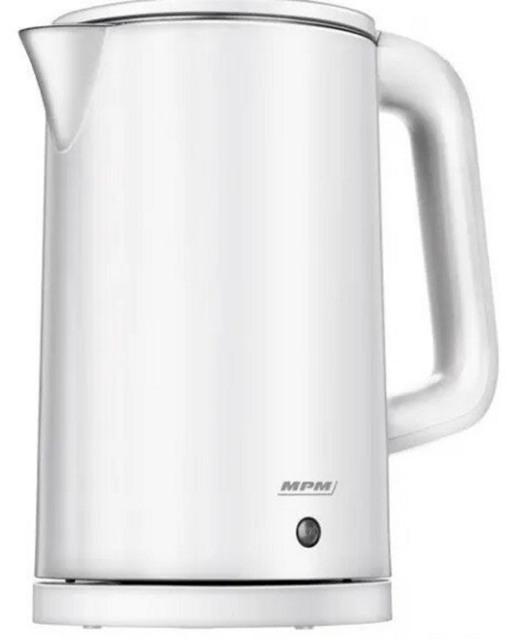 Un bollitore elettrico bianco con base argentata e pulsante on/off nero.