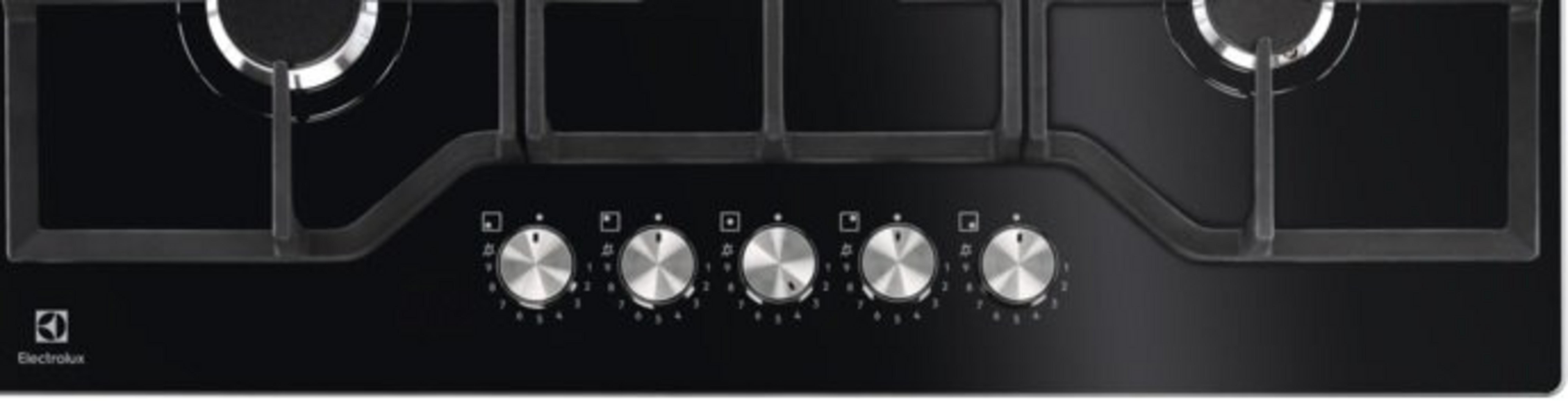 Czarna płyta gazowa z pięcioma srebrnymi pokrętłami i logo Electrolux.