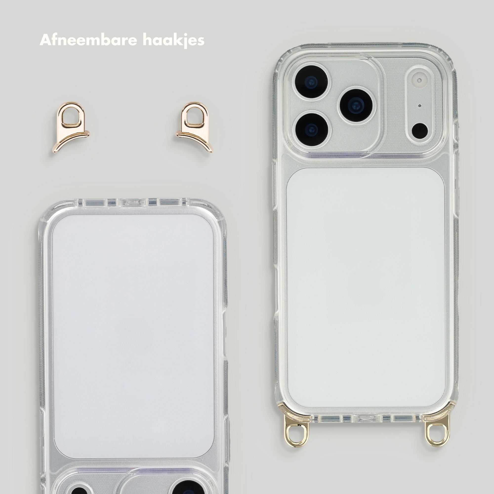 Due custodie trasparenti per telefono e due ganci dorati su sfondo grigio.