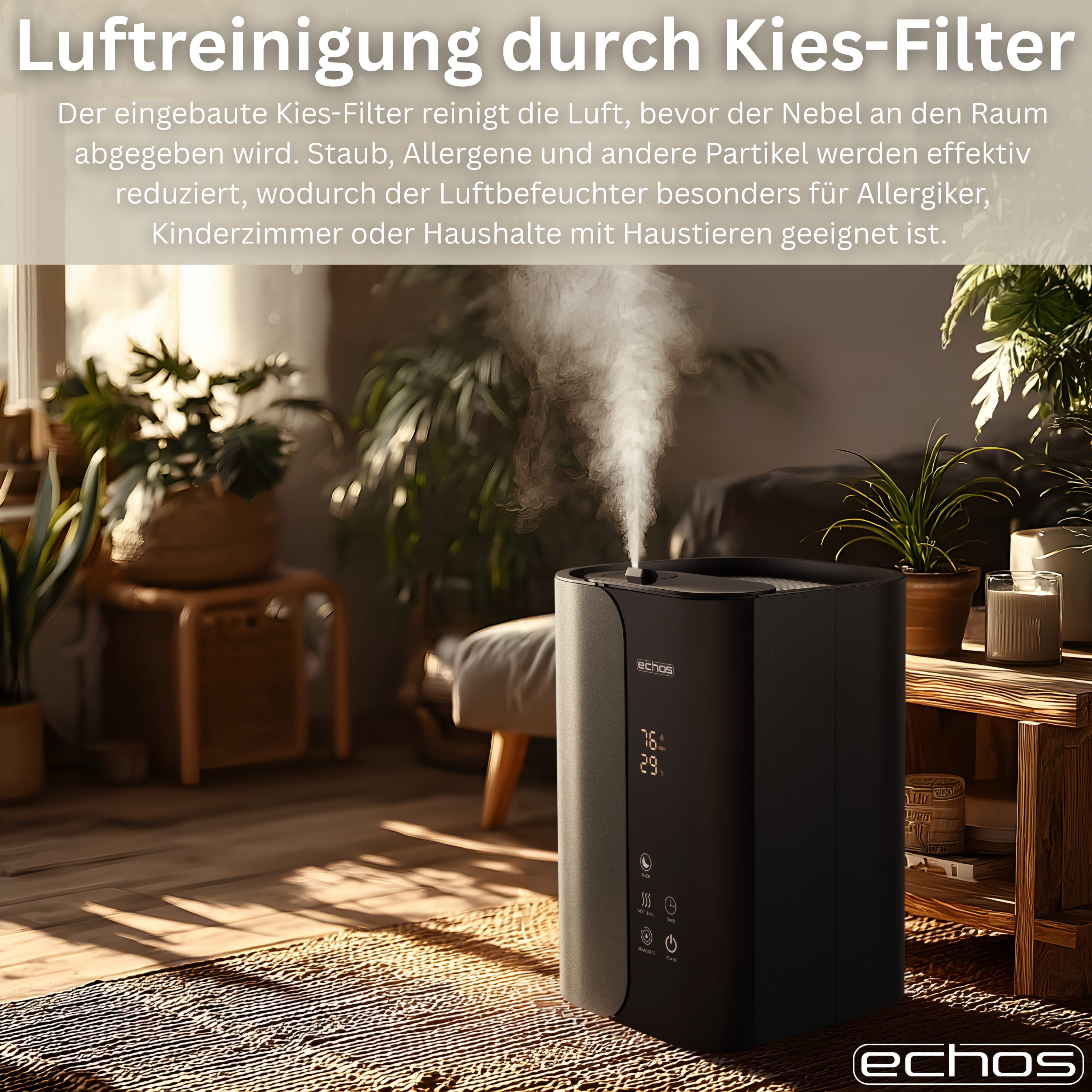 Ein schwarzer Luftbefeuchter stößt Nebel in einem sonnigen Raum mit Pflanzen aus.